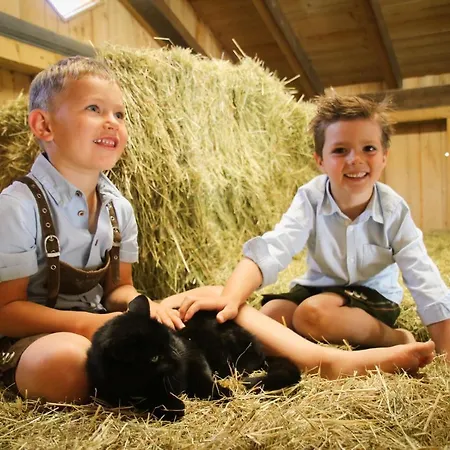 Haus Bergquell アパート